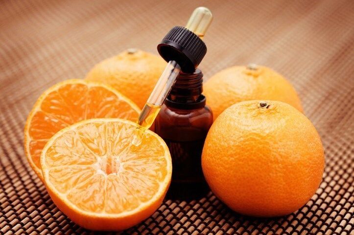 Pomerančový esenciální olej je skvělé pleťové tonikum